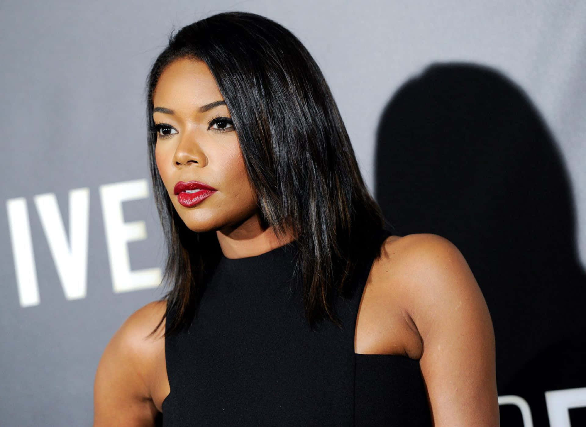 Gabrielle Union, black dress, gray backdrop, Full HD Desktop Wallpaper