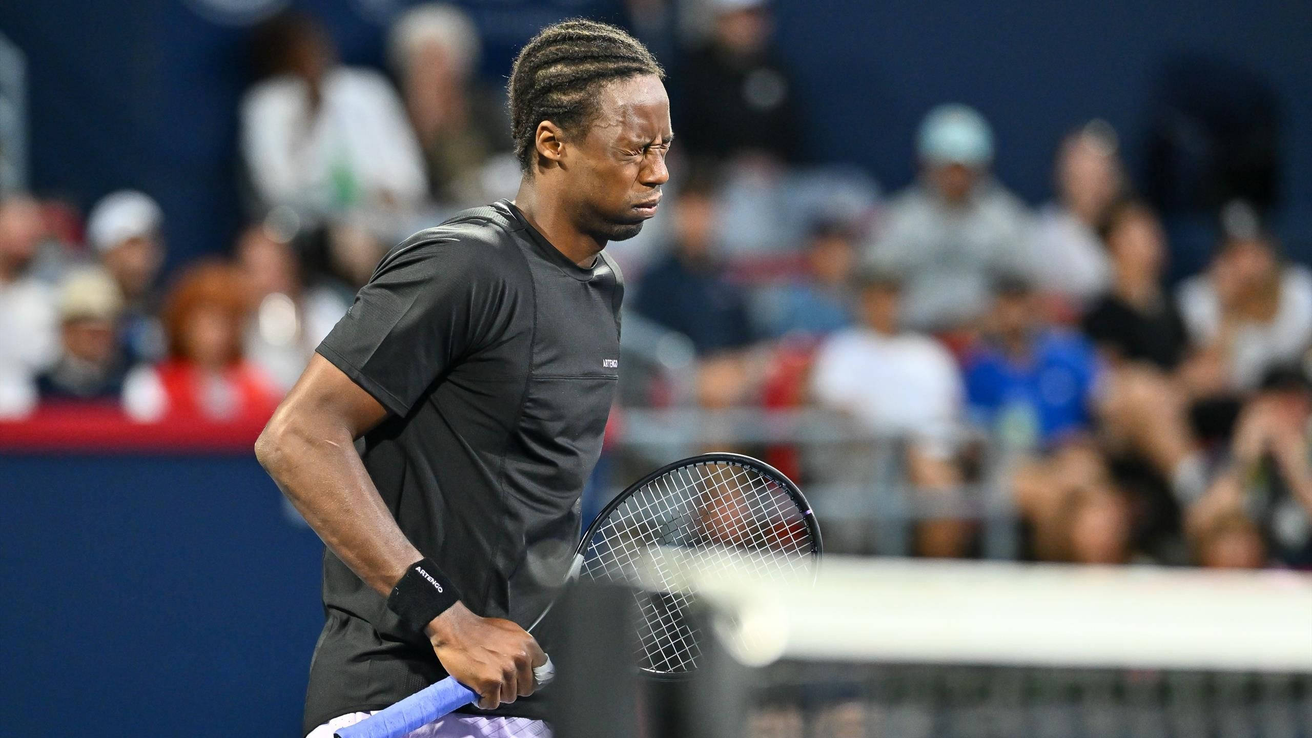 Gael Monfils, black shirt, racket, 2K Desktop Wallpaper
