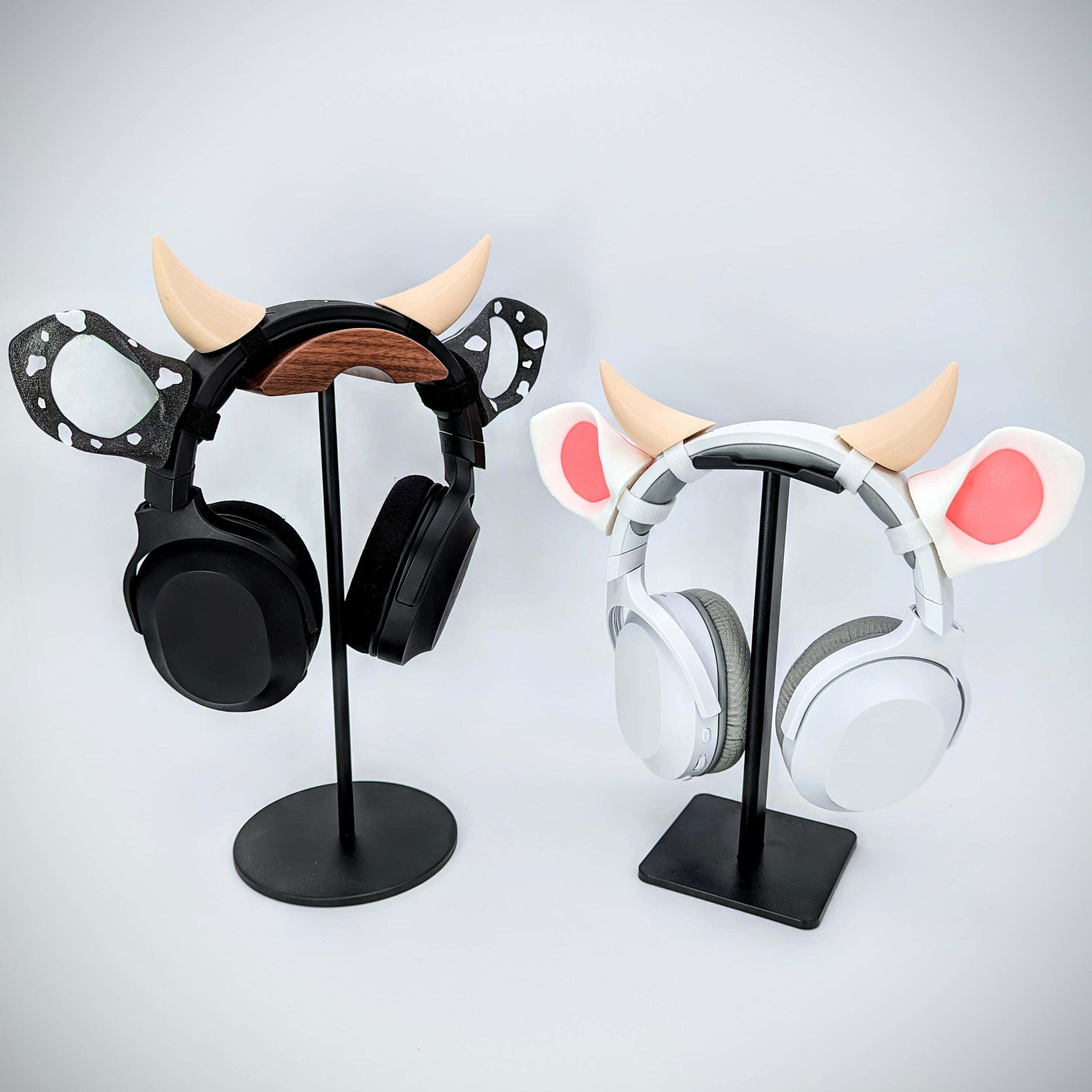 headphones, cow horns, ears, 2K Desktop Wallpaper