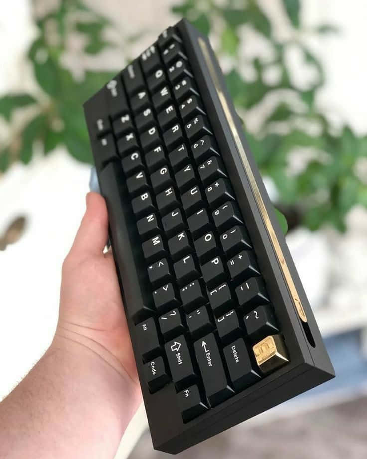 mechanical keyboard, black, gold accents, SD Phone Wallpaper