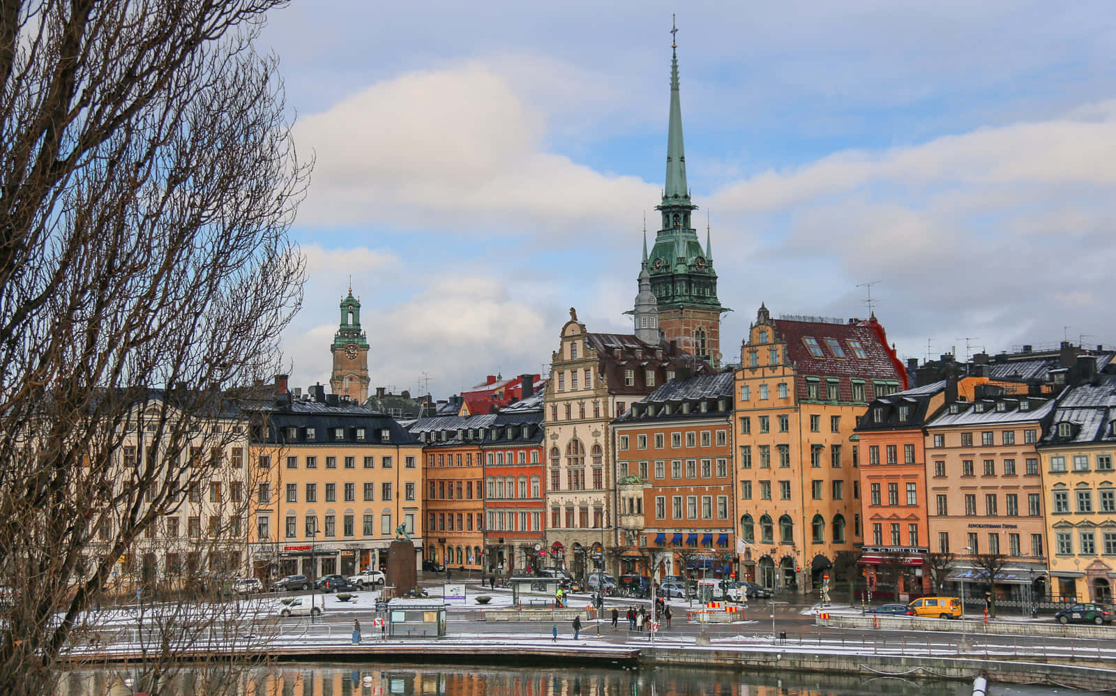 Gamla Stan, snowy waterfront, partly cloudy sky, HD Desktop Wallpaper