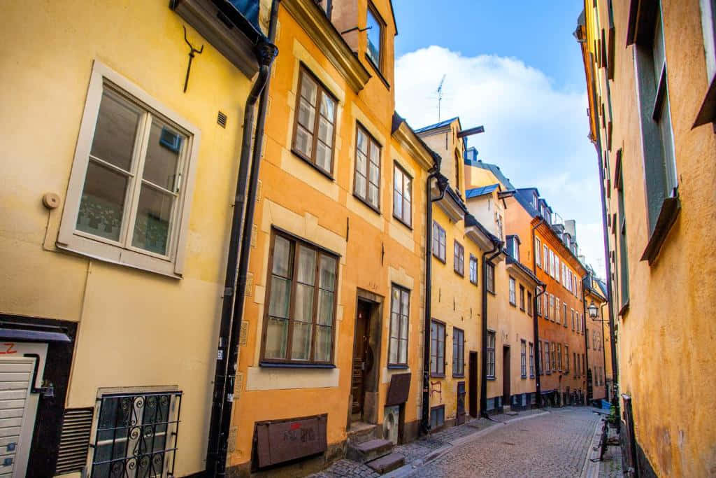 Gamla Stan, historic houses, cobblestone alley, SD Desktop Wallpaper