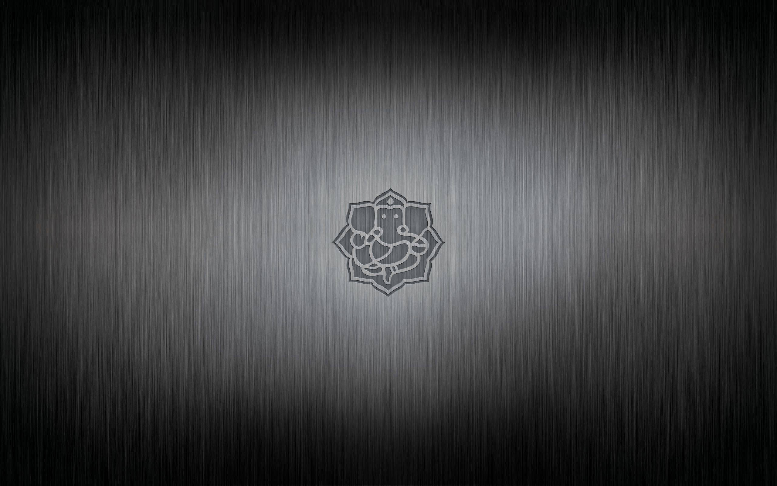 Ganesh, black and white, metallic brushed steel, 2K Desktop Wallpaper