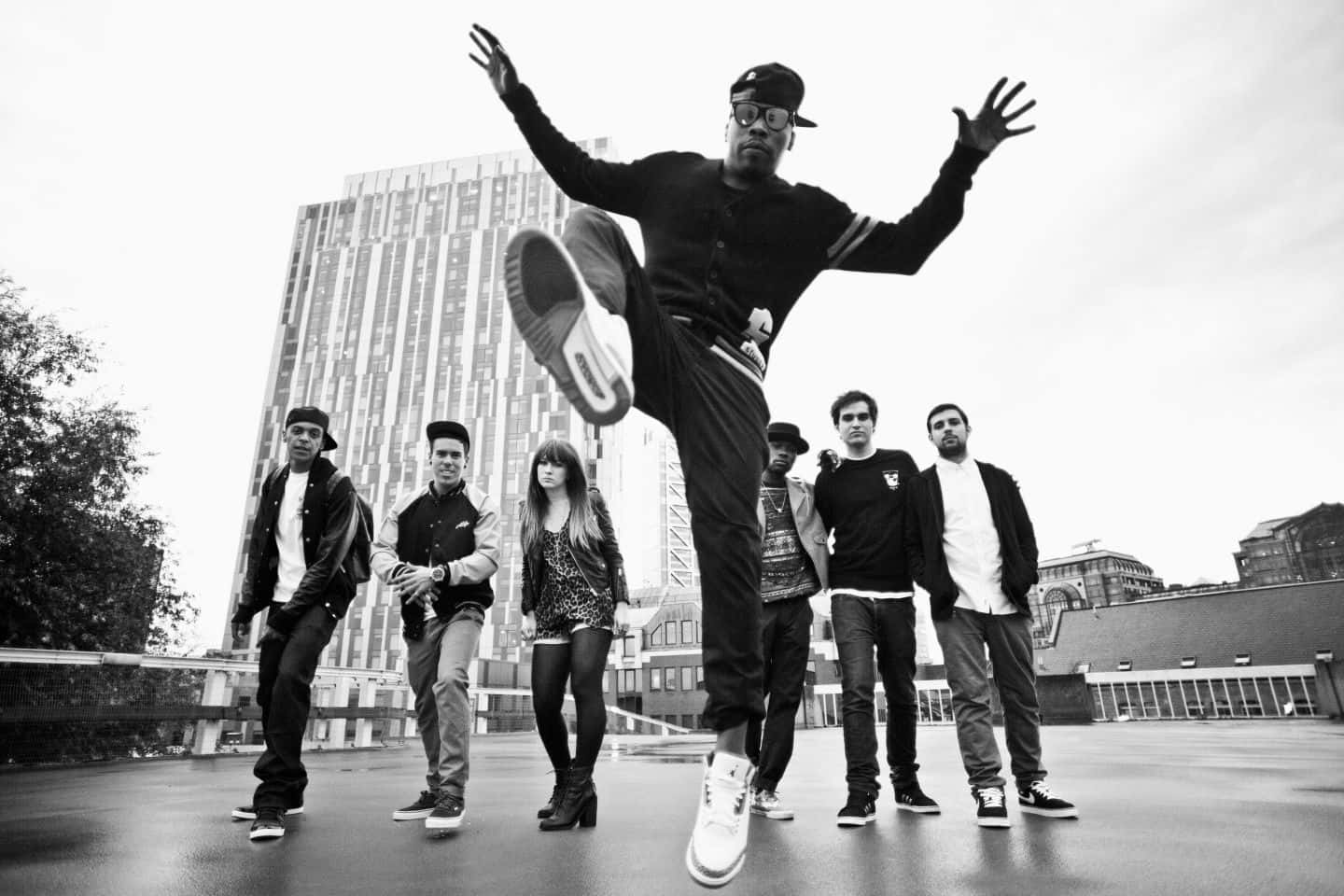 Gang, breakdancer, rooftop, HD Desktop Wallpaper