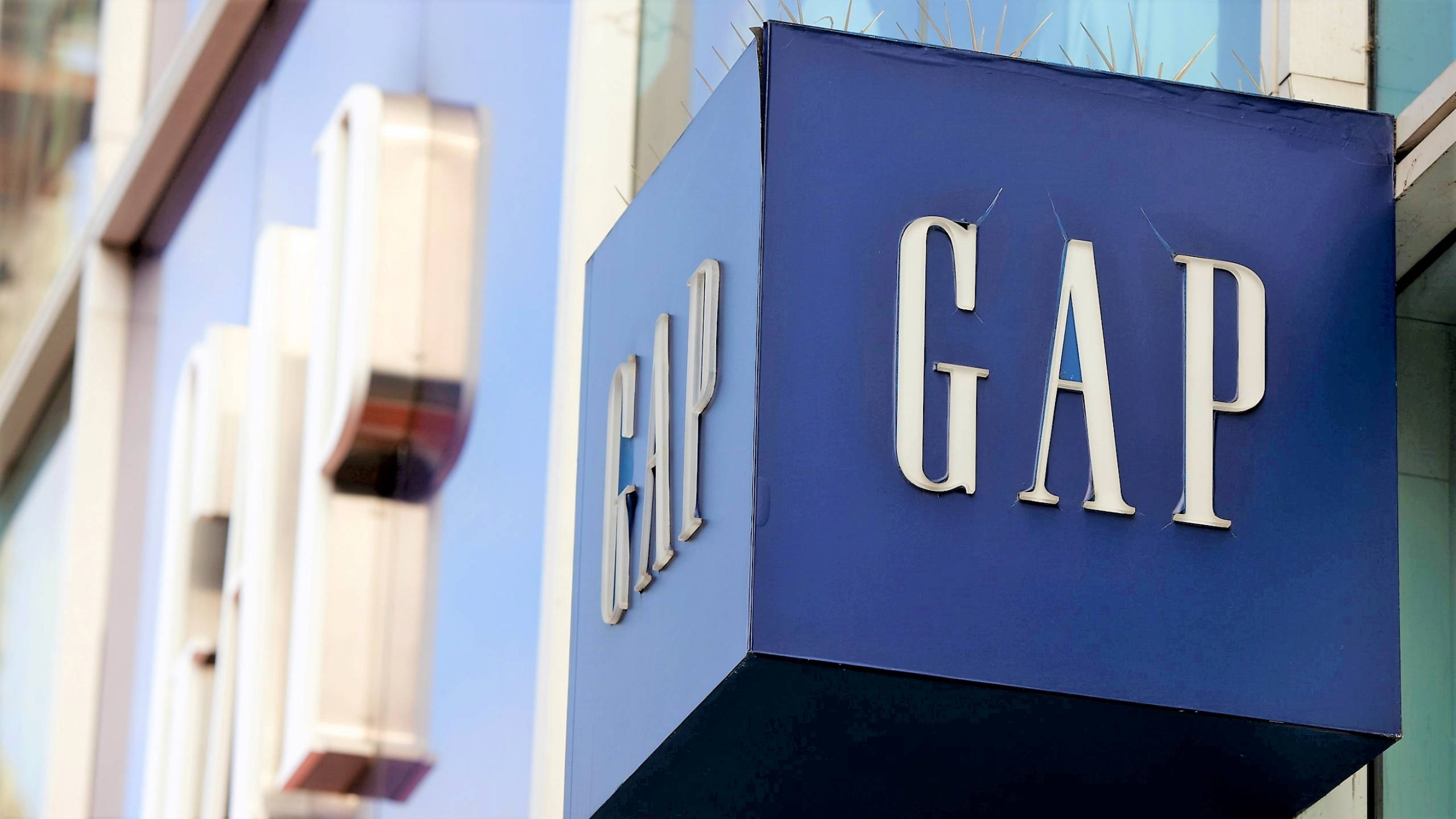 GAP, blue, white lettering, 2K Desktop Wallpaper