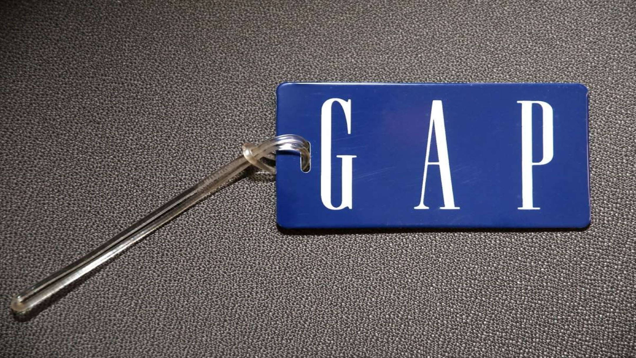 Gap, blue Gap luggage tag, white lettering, Full HD Desktop Wallpaper