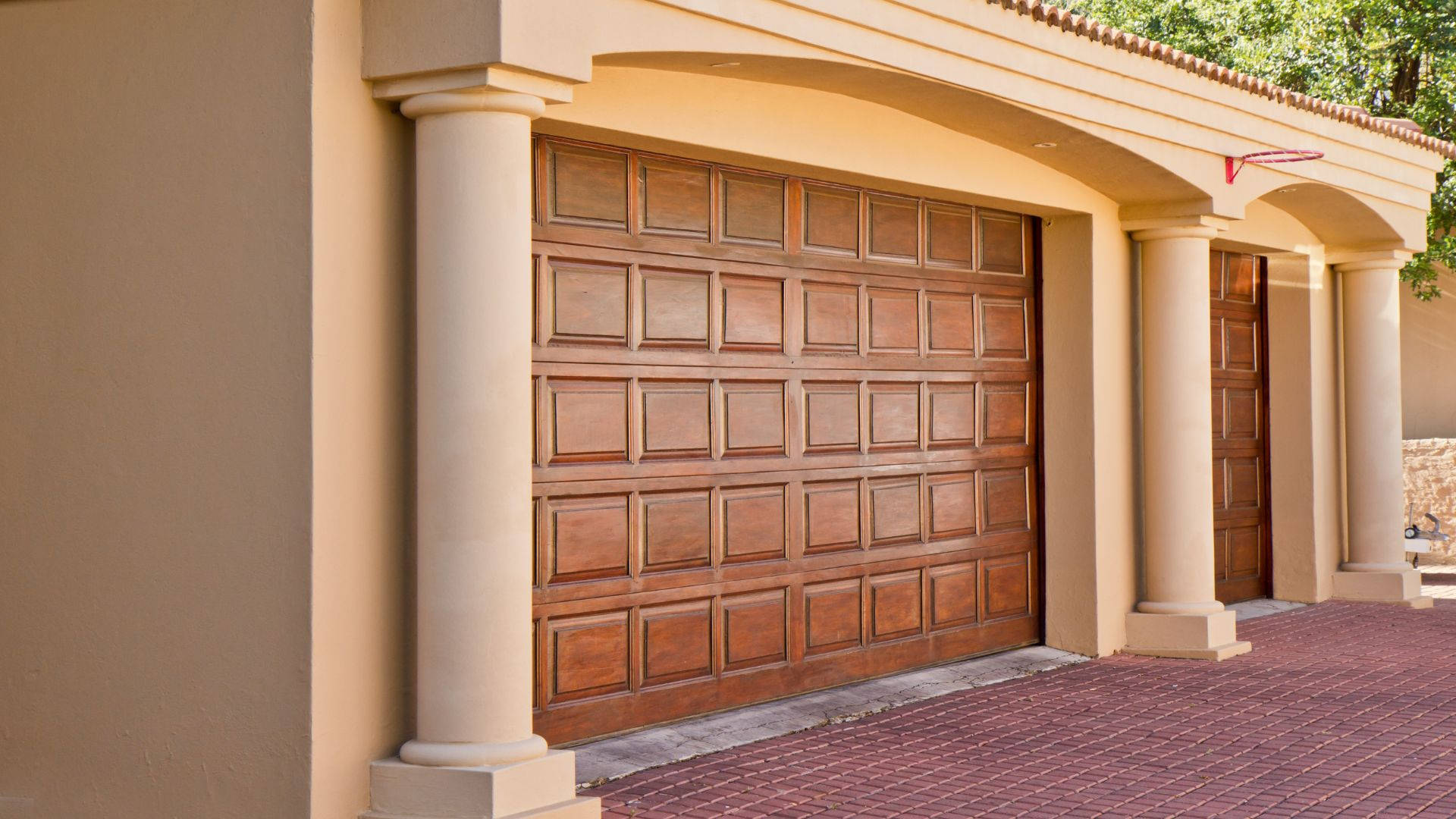 vintage aesthetic, closed garage door, rich brown wooden garage door, Full HD Desktop Wallpaper
