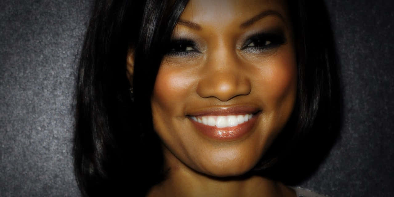 Garcelle Beauvais, textured gray backdrop, dark hair, HD Desktop Wallpaper