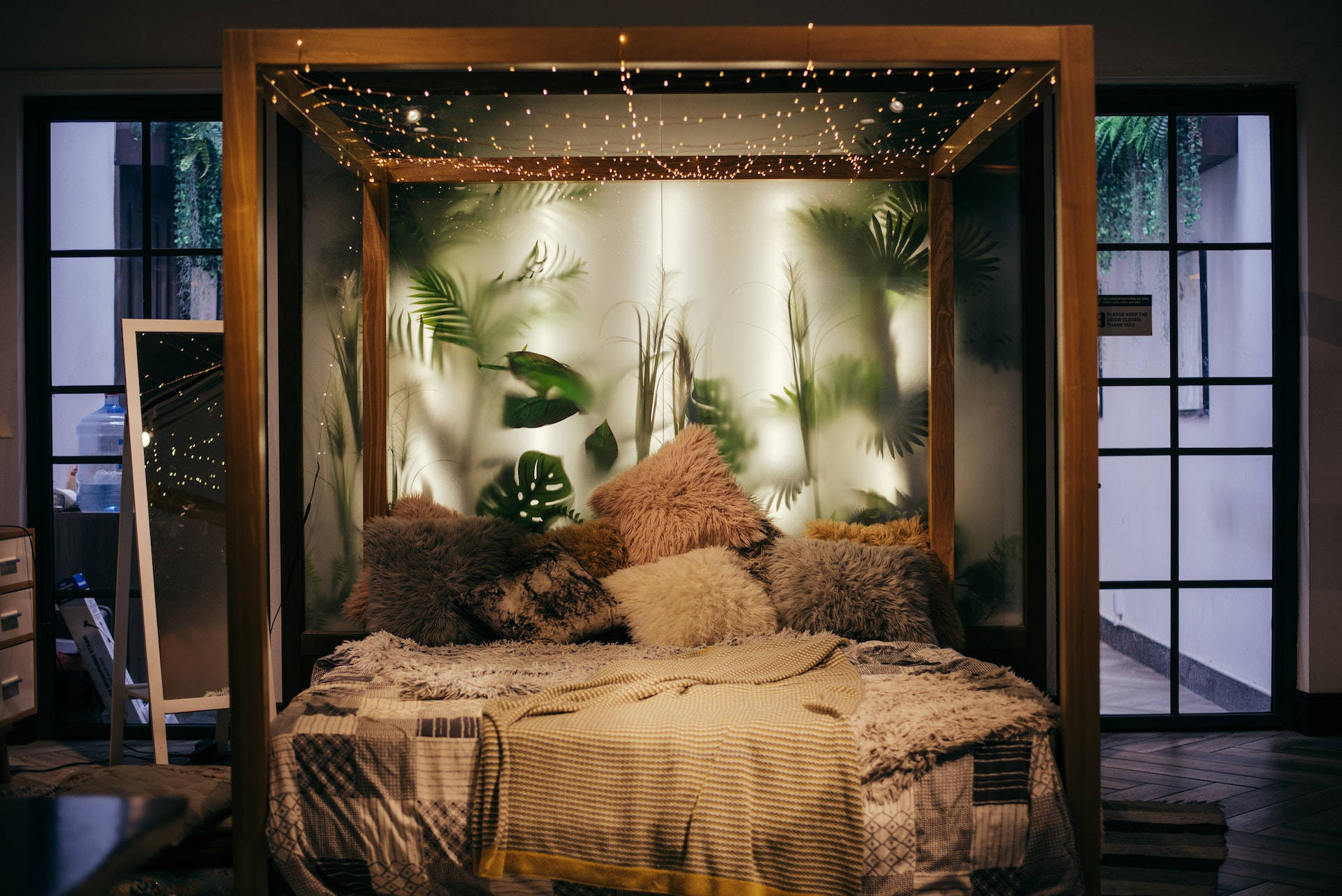 nature themed bedroom, panoramic view, wooden canopy, Full HD Desktop Wallpaper