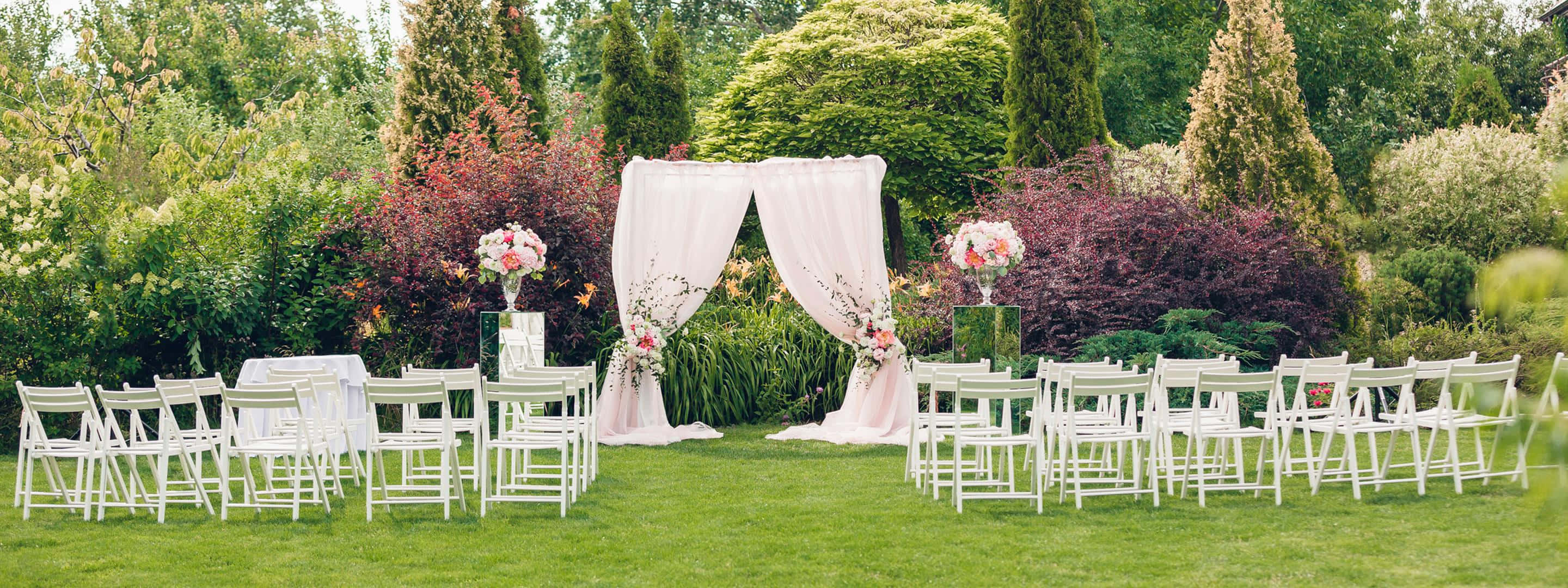 Garden Wedding, white chairs, green grass, 2K Desktop Wallpaper