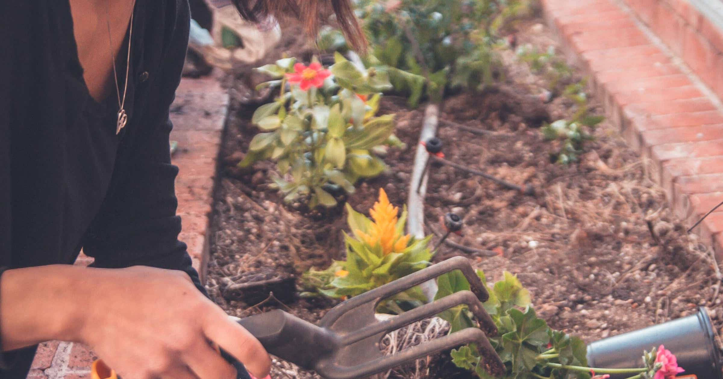 Gardener, red bricks, flower bed, Full HD Desktop Wallpaper