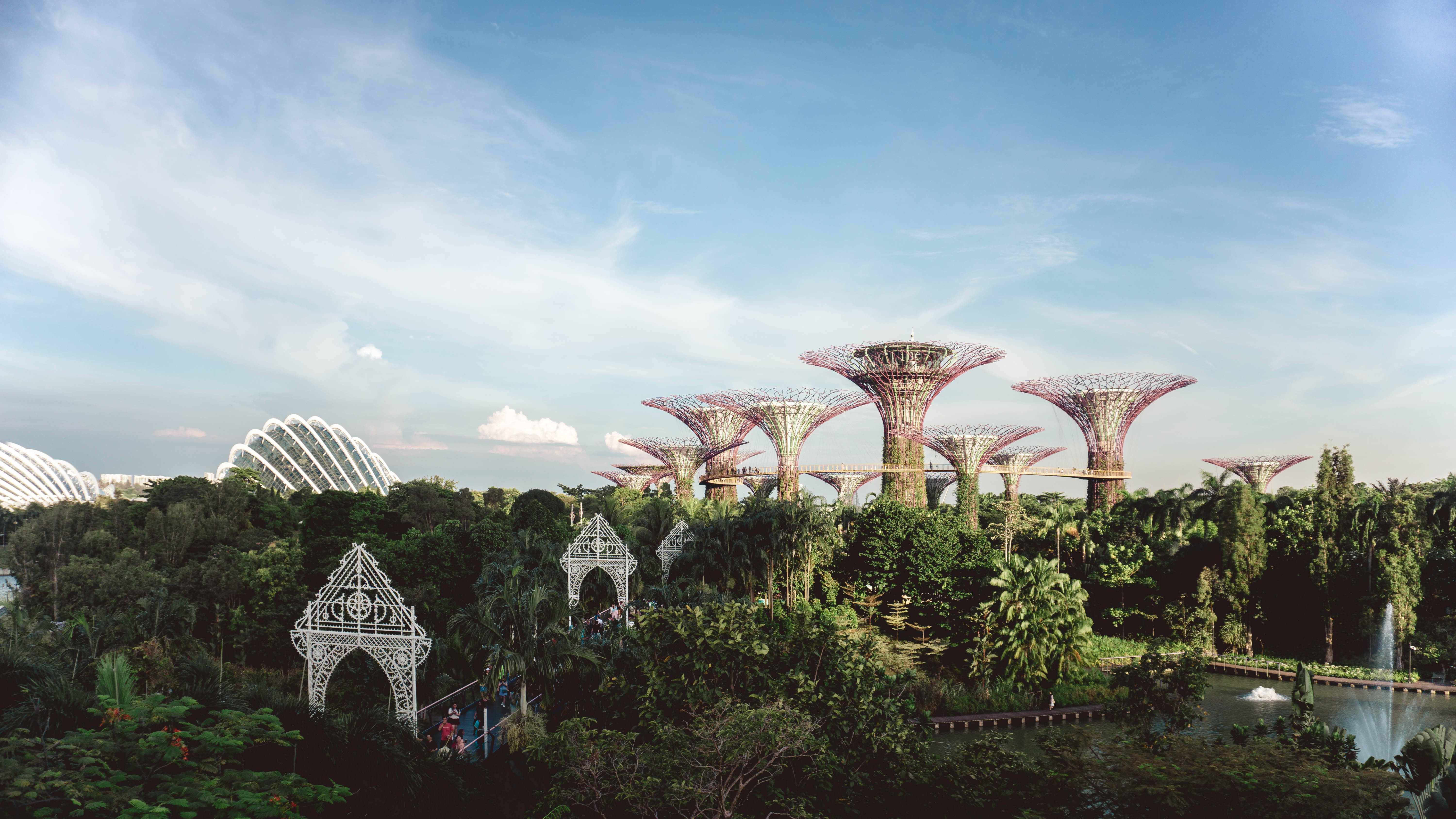 Gardens By The Bay, futuristic tree-like structures, lush greenery, 5K Desktop Wallpaper
