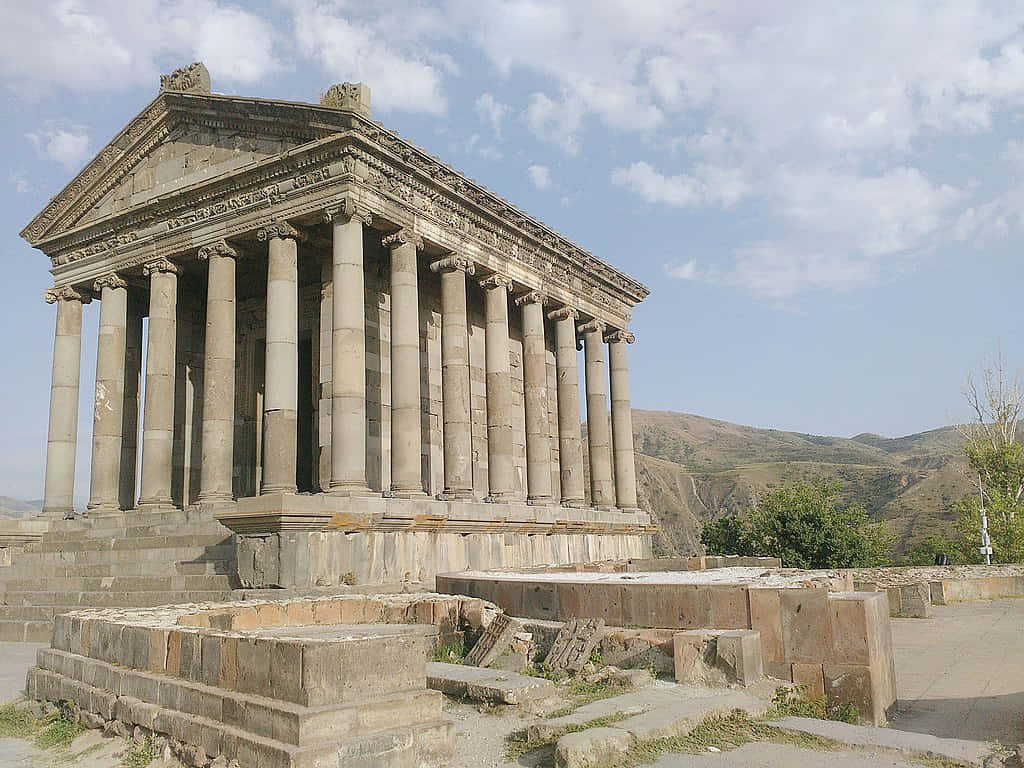 Garni Temple, ancient stone temple, tall columns, SD Desktop Wallpaper