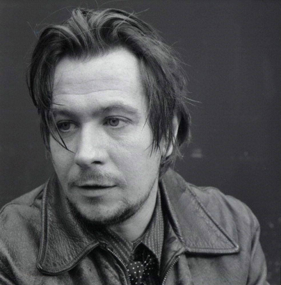 Gary Oldman, black and white, tousled hair, SD Phone Wallpaper