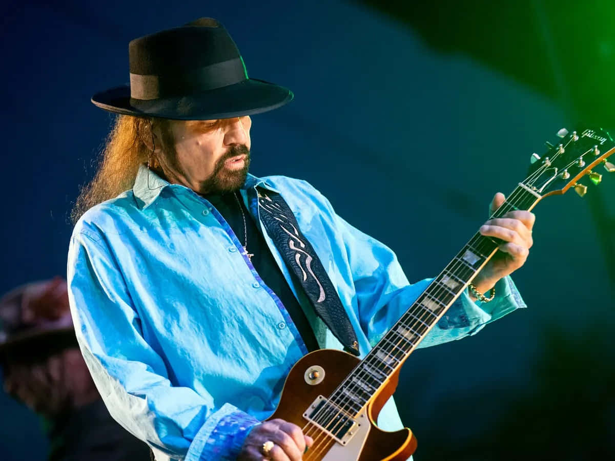 Gary Rossington, black hat, brown electric guitar, SD Desktop Wallpaper
