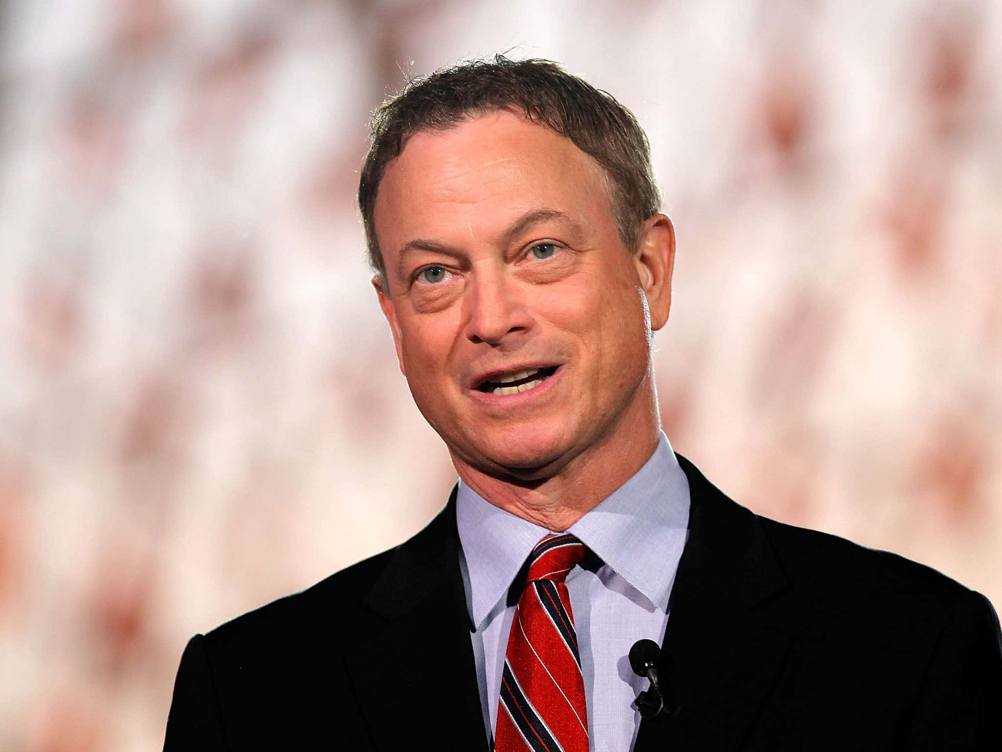 Gary Sinise, black suit, red striped tie, Full HD Desktop Wallpaper