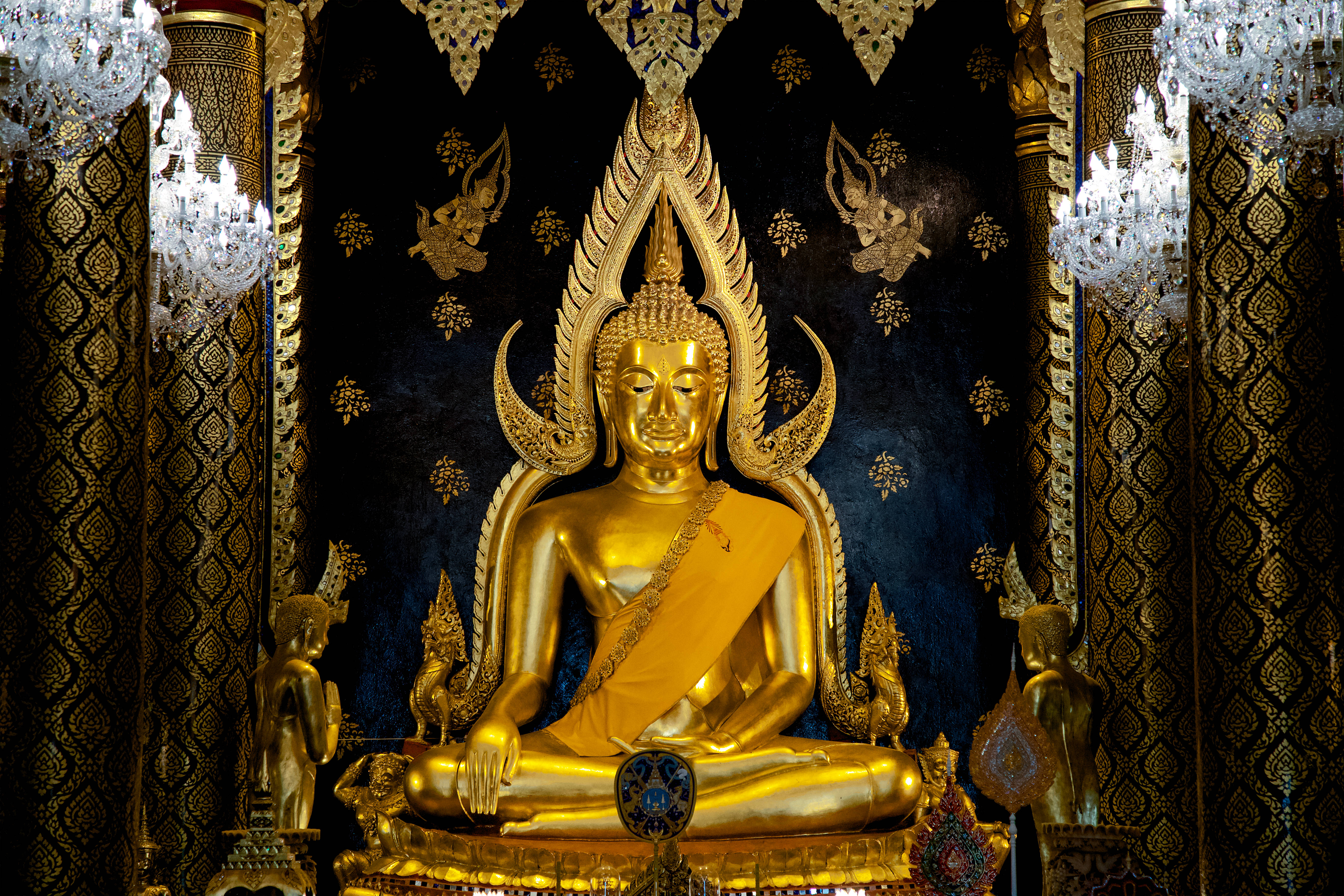 Gautam Buddha, golden, Hindu statue, 5K Desktop Wallpaper