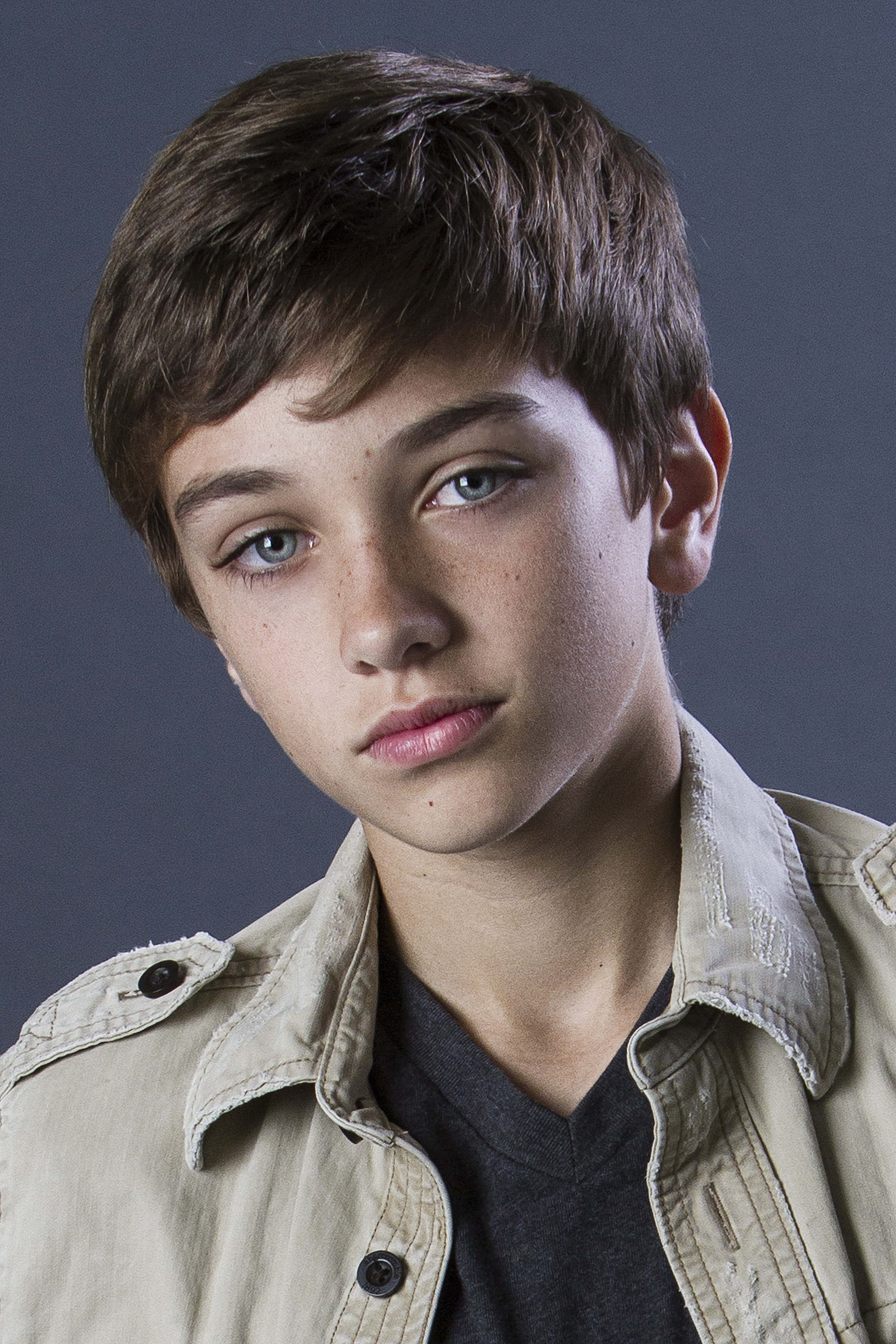 Gavin Casalegno, brown hair, blue eyes, 5K Phone Wallpaper