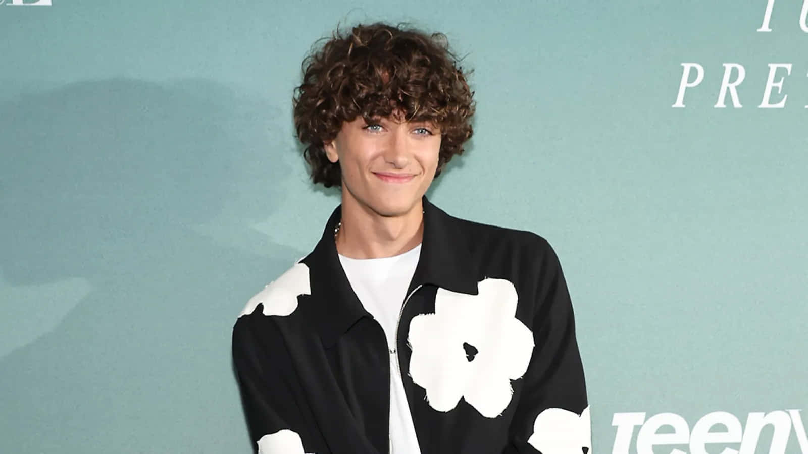 Gavin Casalegno, floral jacket, black jacket with large white floral patterns, HD Desktop Wallpaper