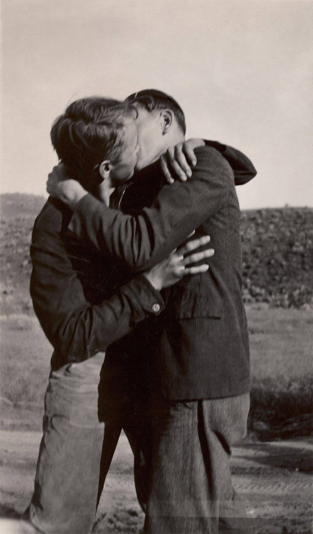 gay men, kissing, sepia, HD Phone Wallpaper