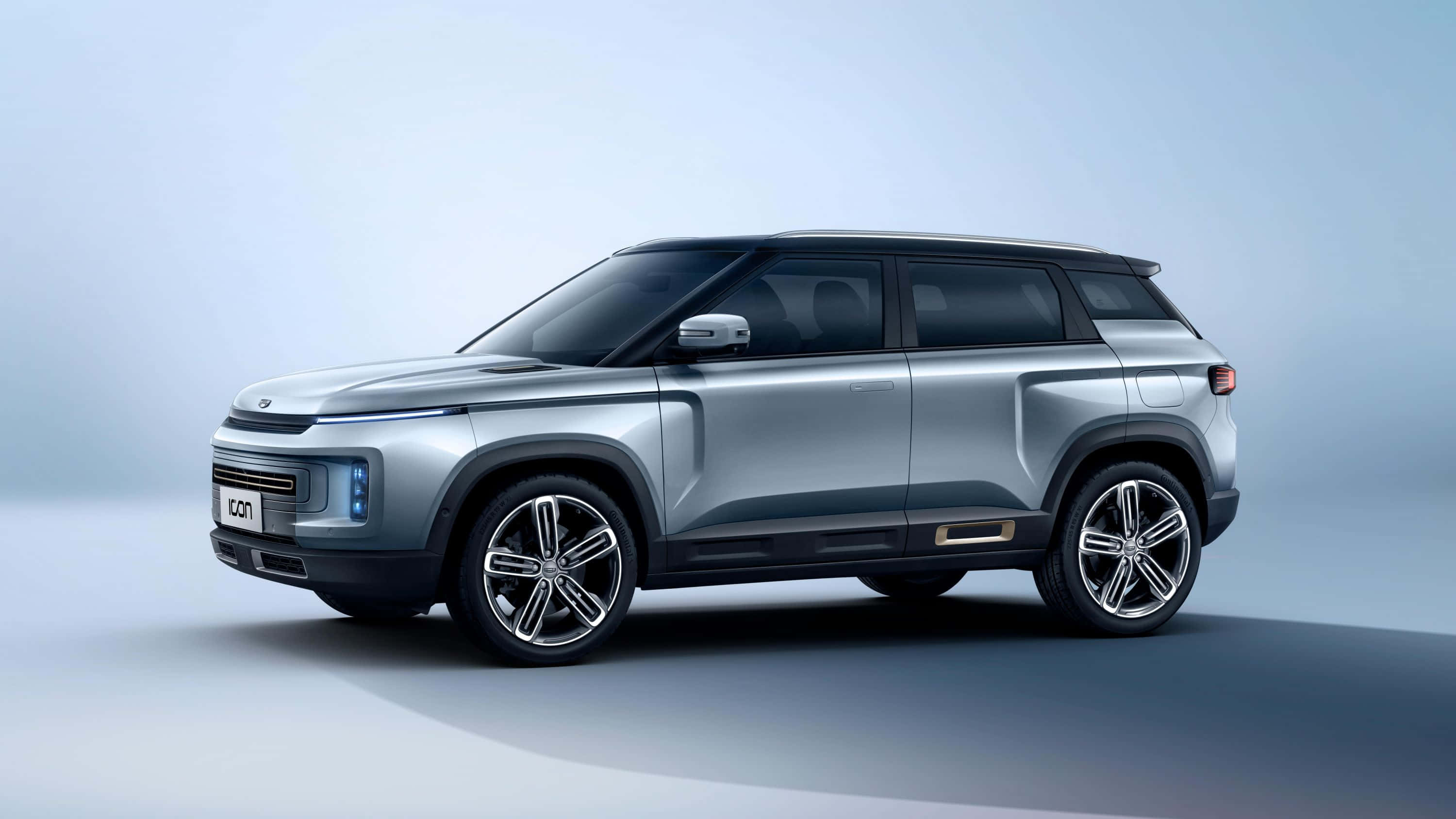 Geely Icon S U V, silver, bold angular lines, 2K Desktop Wallpaper