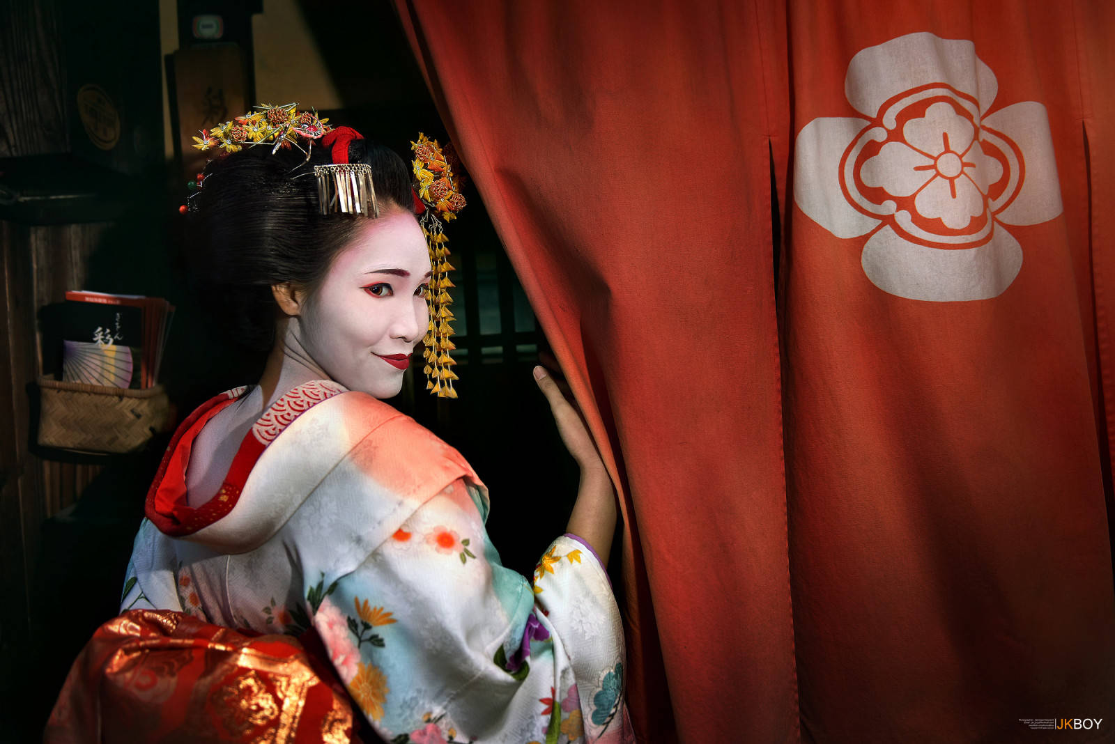geisha, floral kimono, red curtain, HD Desktop Wallpaper