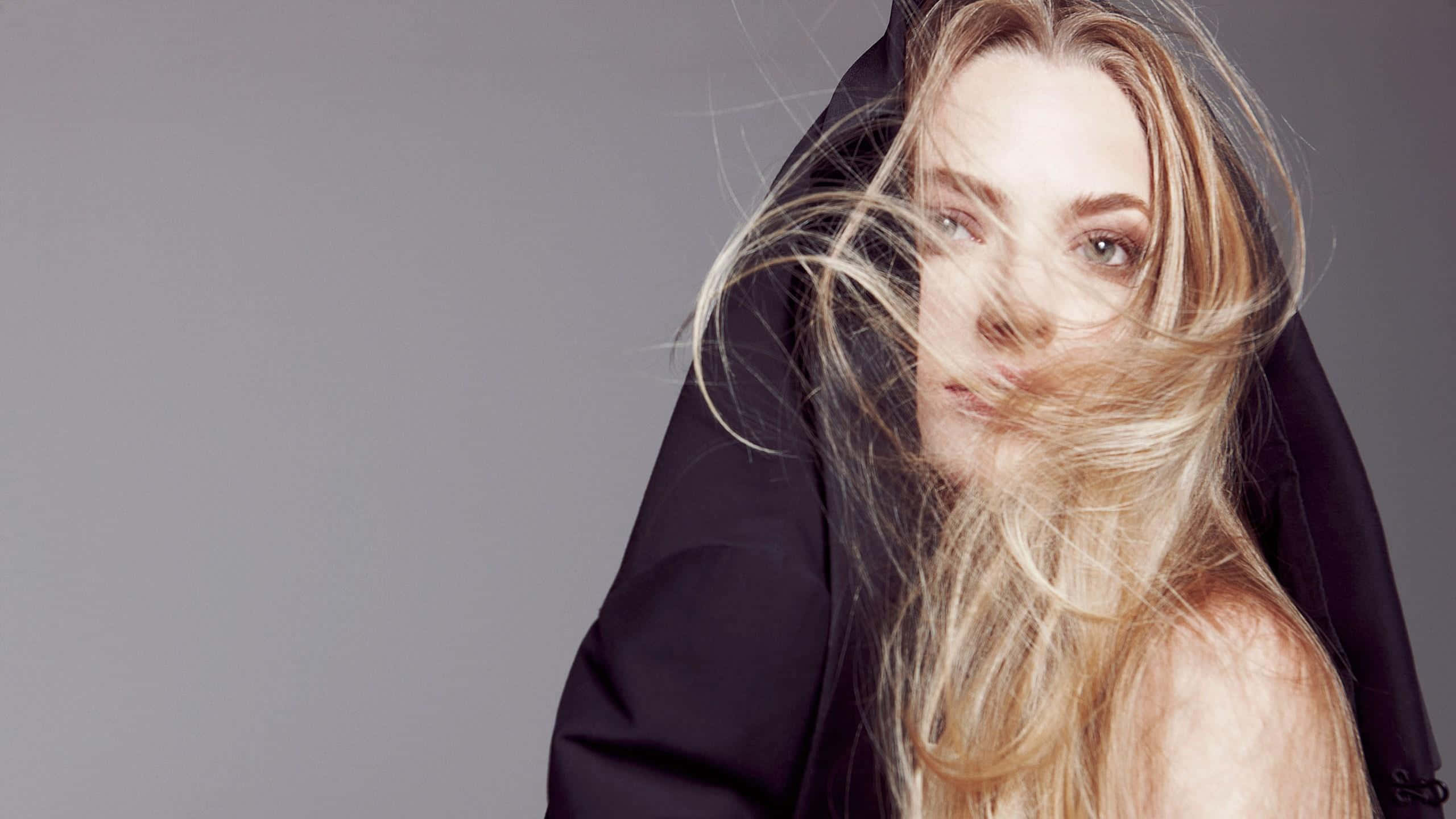 Gemma Ward, black hood, gray studio backdrop, 2K Desktop Wallpaper