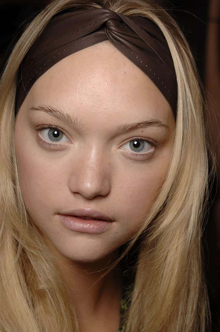 Gemma Ward, blonde model, striking blue eyes, SD Phone Wallpaper