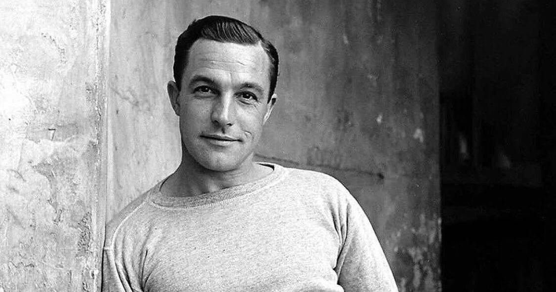 Gene Kelly, crew neck sweater, textured wall, SD Desktop Wallpaper