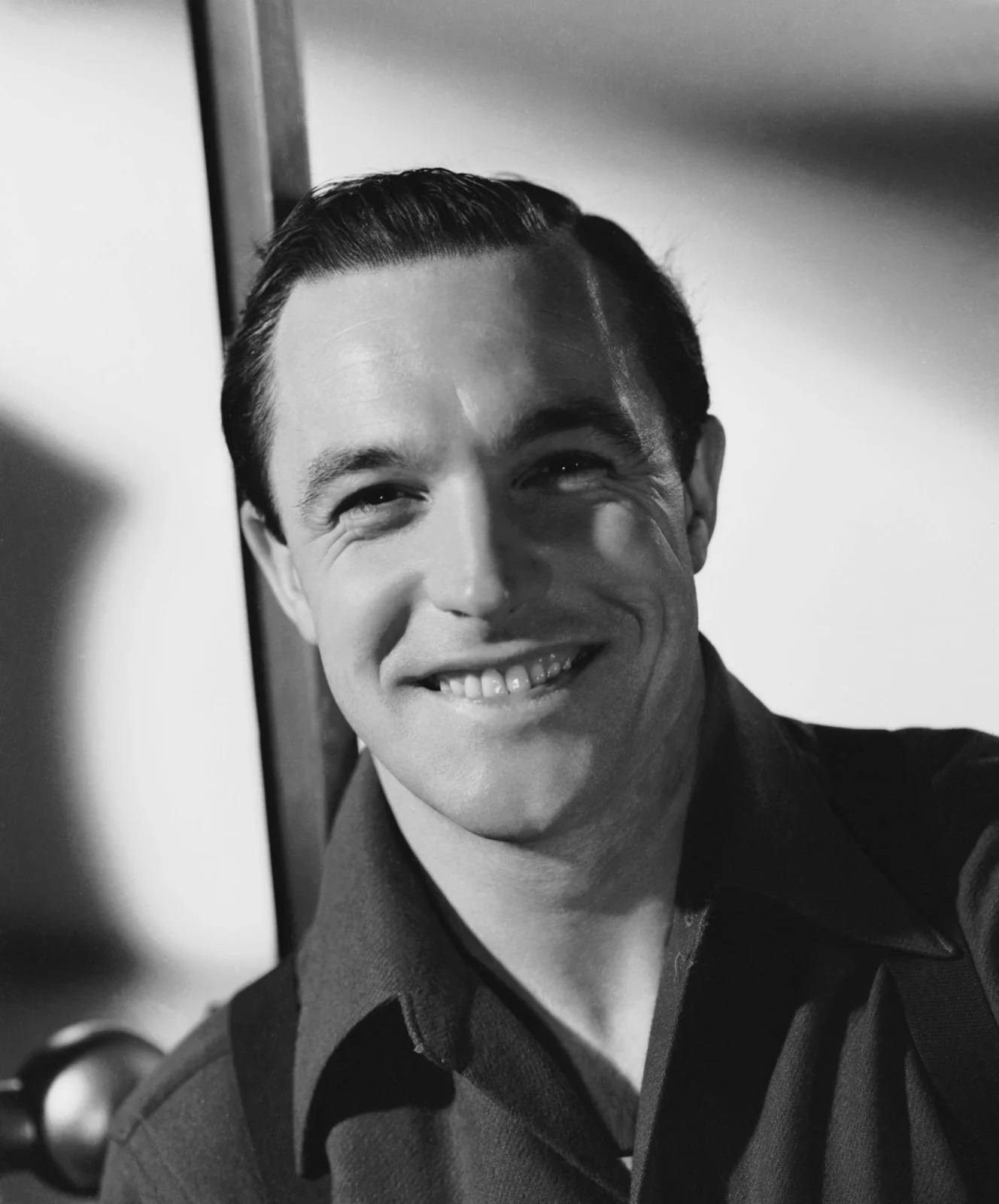 Gene Kelly, black and white portrait, smiling man, HD Phone Wallpaper
