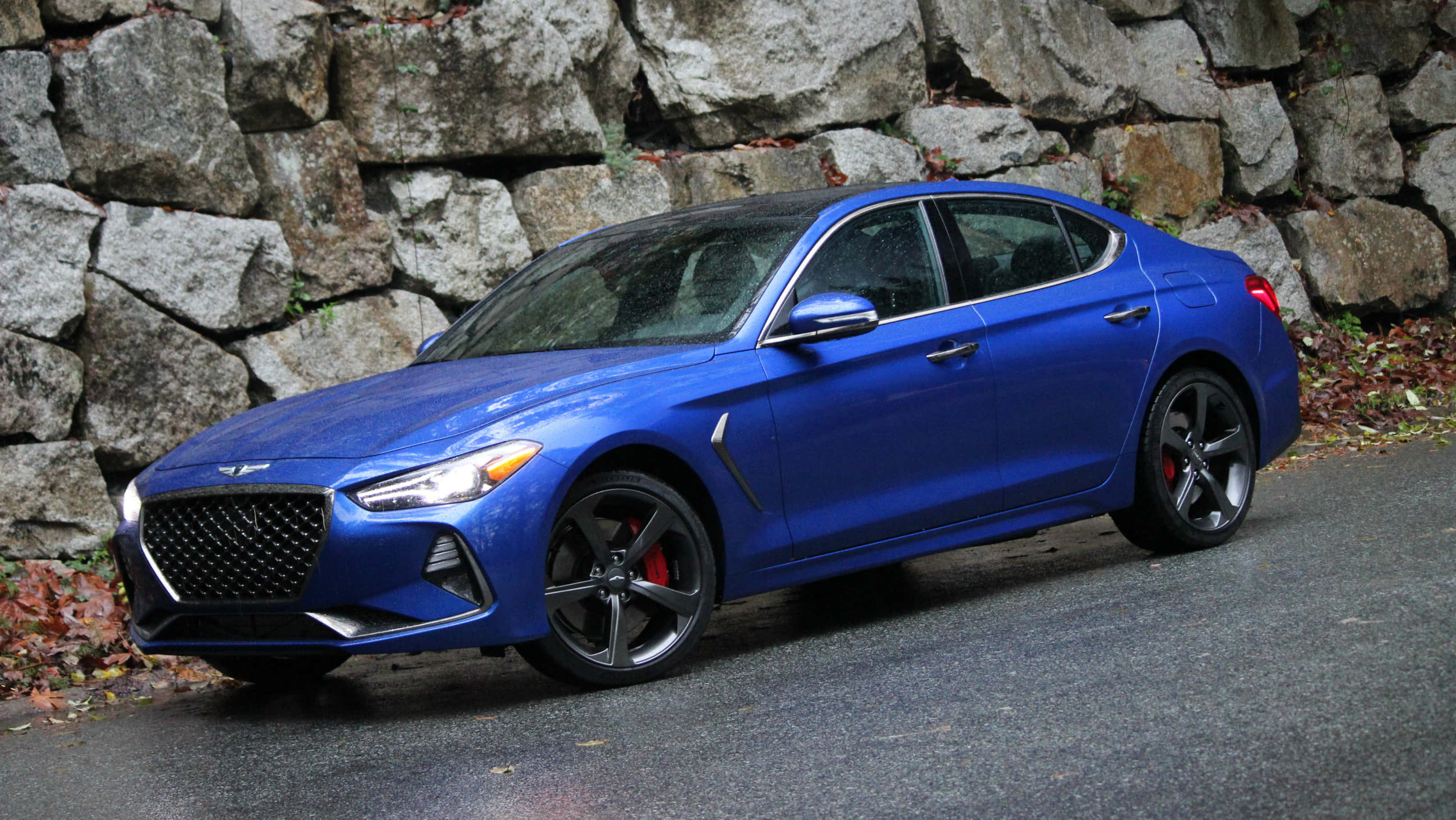 Genesis G70, vibrant blue, black rims, 2K Desktop Wallpaper