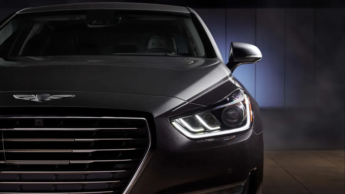 Genesis G90