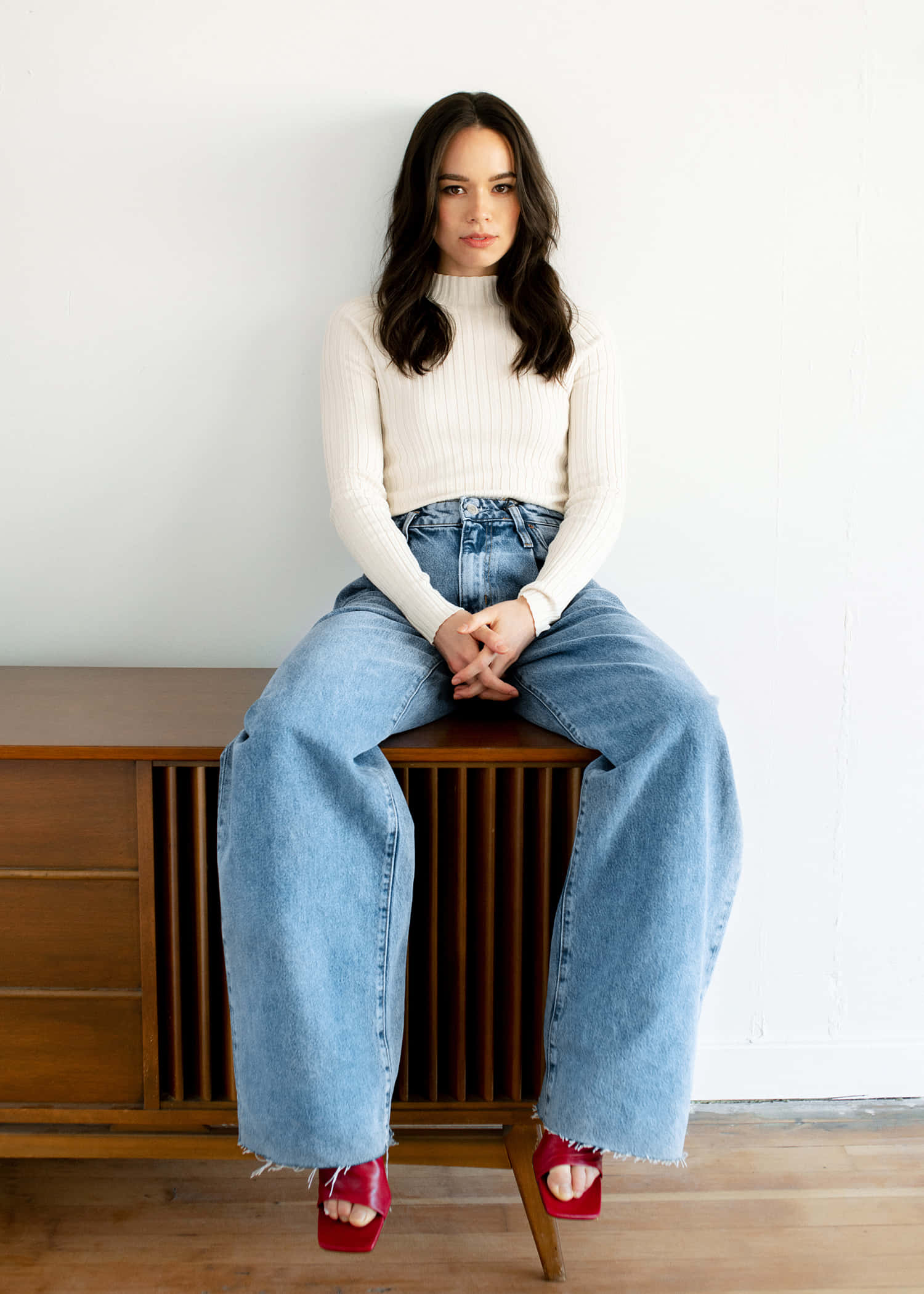 Genevieve Kang, dark hair, wooden cabinet, Full HD Phone Wallpaper