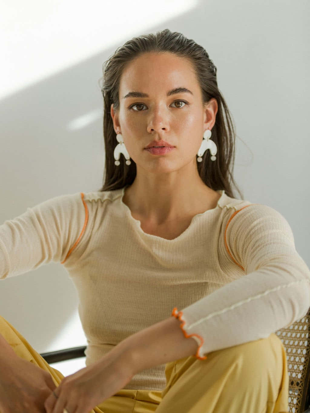 Genevieve Kang, dark hair, white earrings, HD Phone Wallpaper