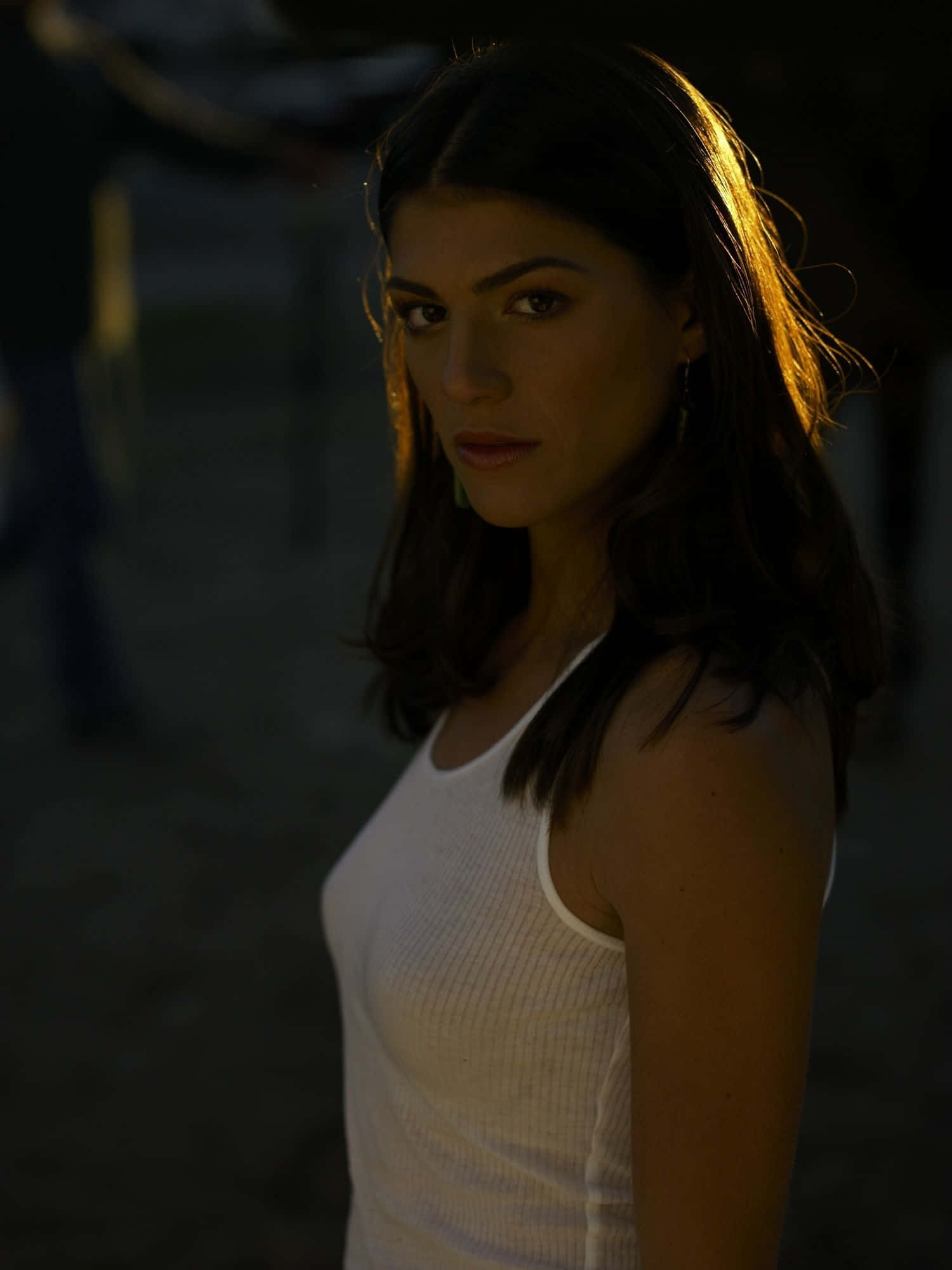 Genevieve Padalecki, red carpet event, white tank top, Full HD Phone Wallpaper