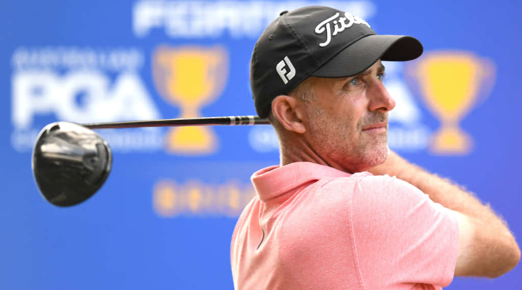 Geoff Ogilvy, black cap, pink polo shirt, SD Desktop Wallpaper