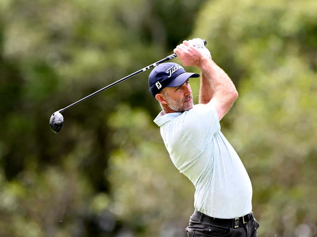 Geoff Ogilvy, driver, mid-swing, SD Desktop Wallpaper