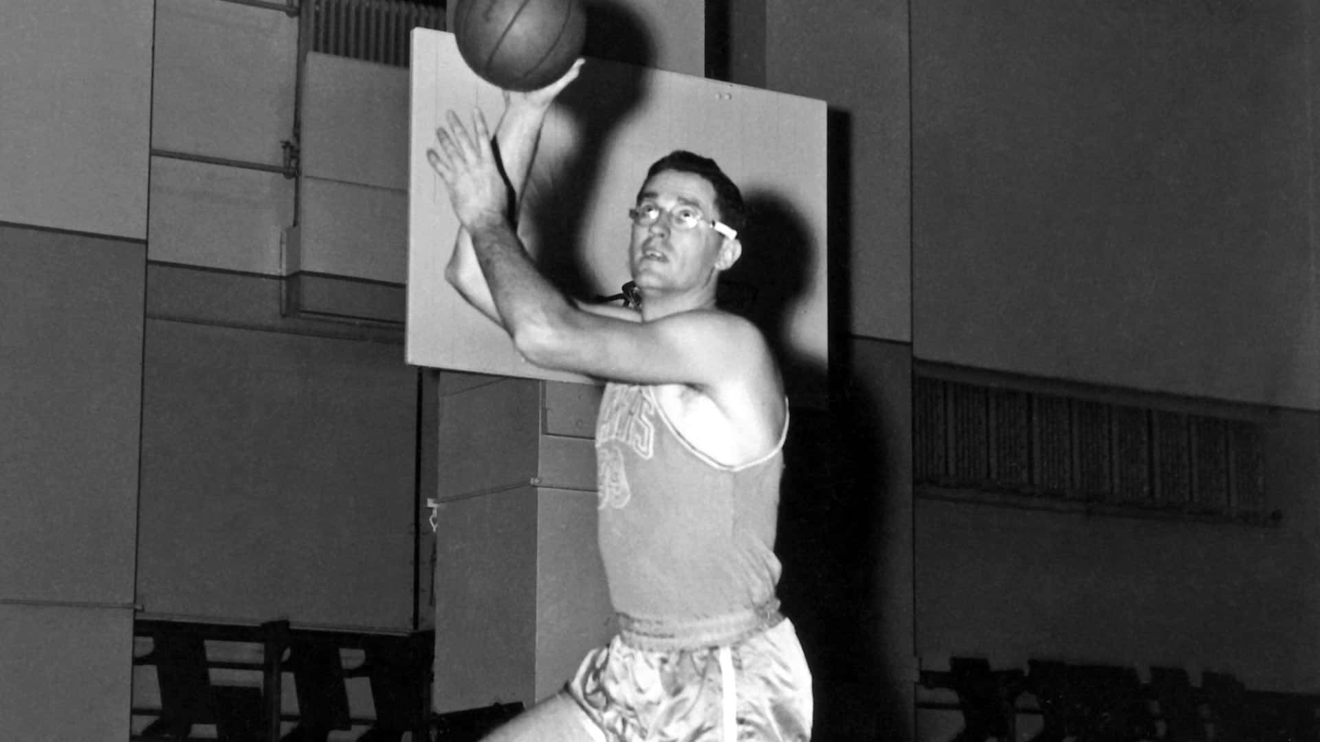 George Mikan, basketball shot, indoor gym, Full HD Desktop Wallpaper