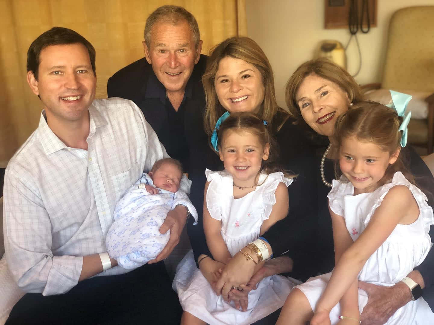 George W. Bush, newborn baby, blue and white, HD Desktop Wallpaper