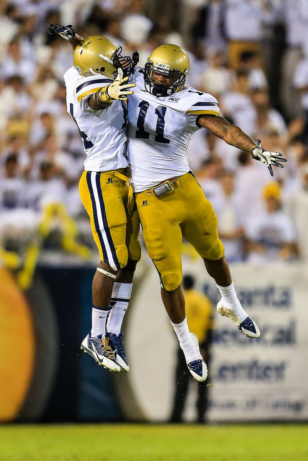 Georgia Tech, white and gold uniforms, football players, SD Phone Wallpaper