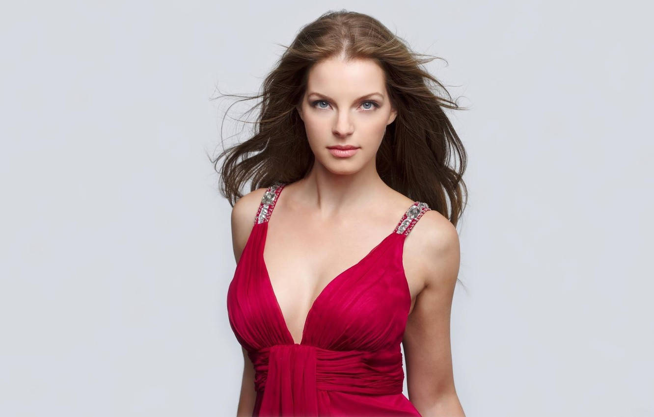 German Girl, magenta dress, vibrant red dress, HD Desktop Wallpaper