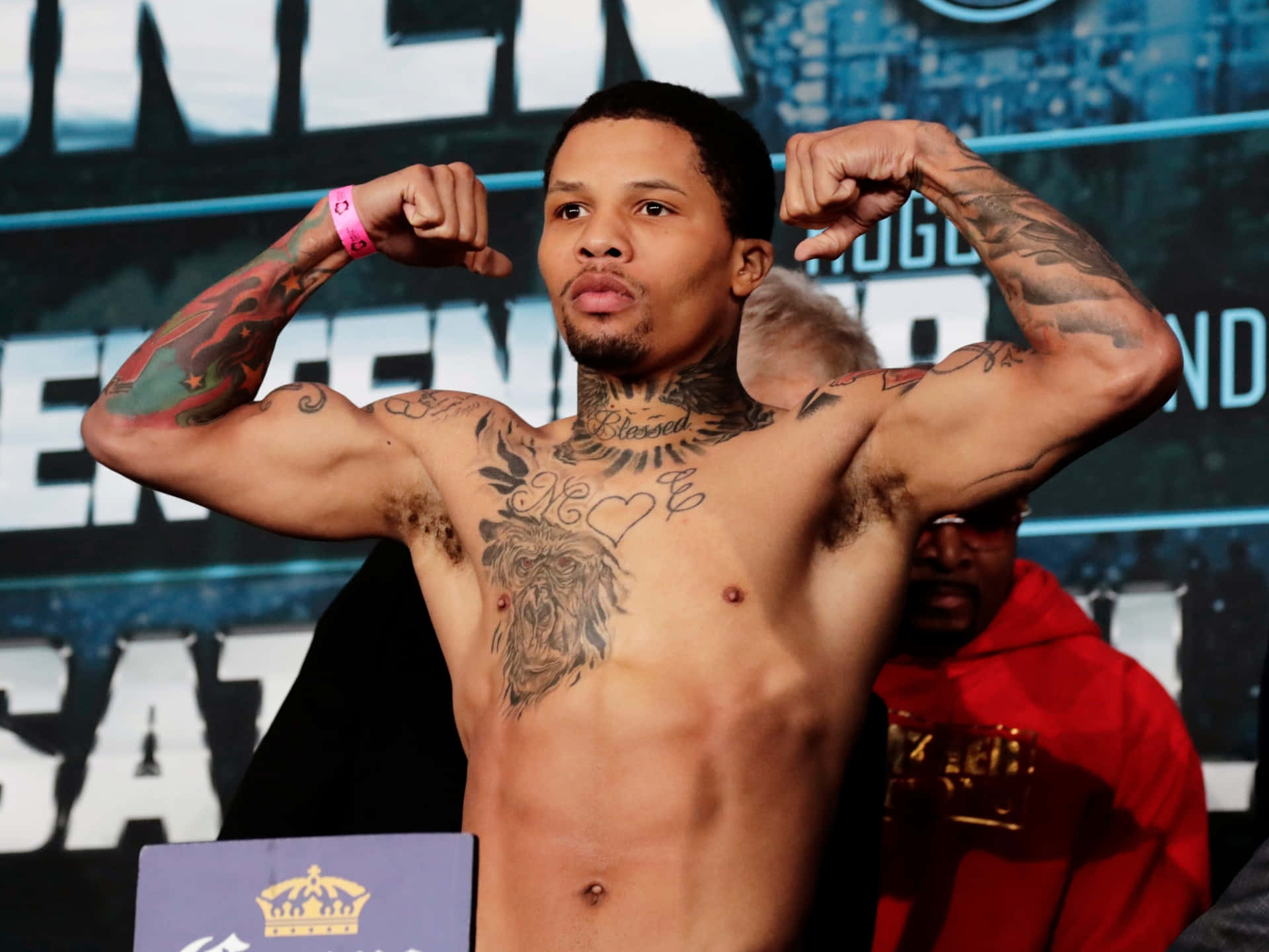 Gervonta Davis, crown logo, cityscape backdrop, Full HD Desktop Wallpaper