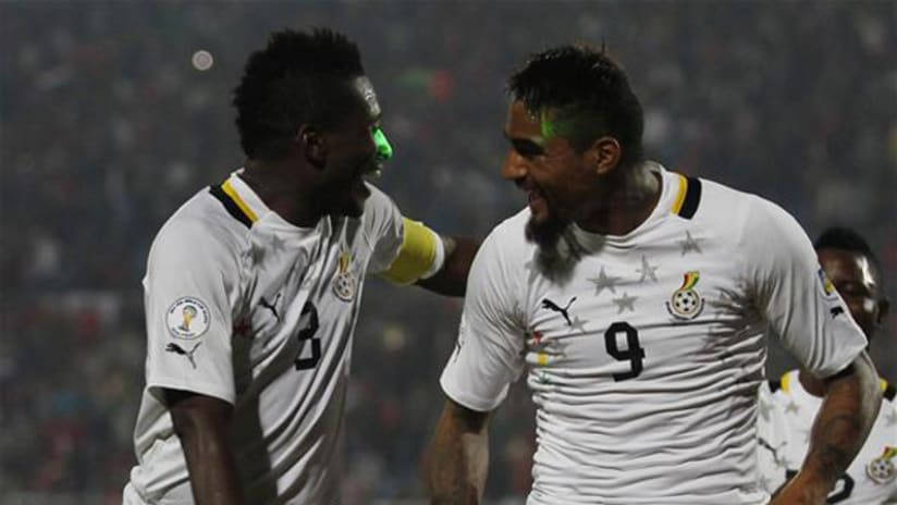 Ghana National Football Team, white jerseys, celebrate a goal, SD Desktop Wallpaper