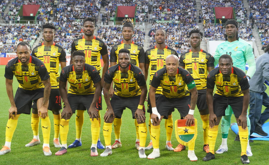 Ghana National Football Team, yellow, black striped jerseys, SD Desktop Wallpaper