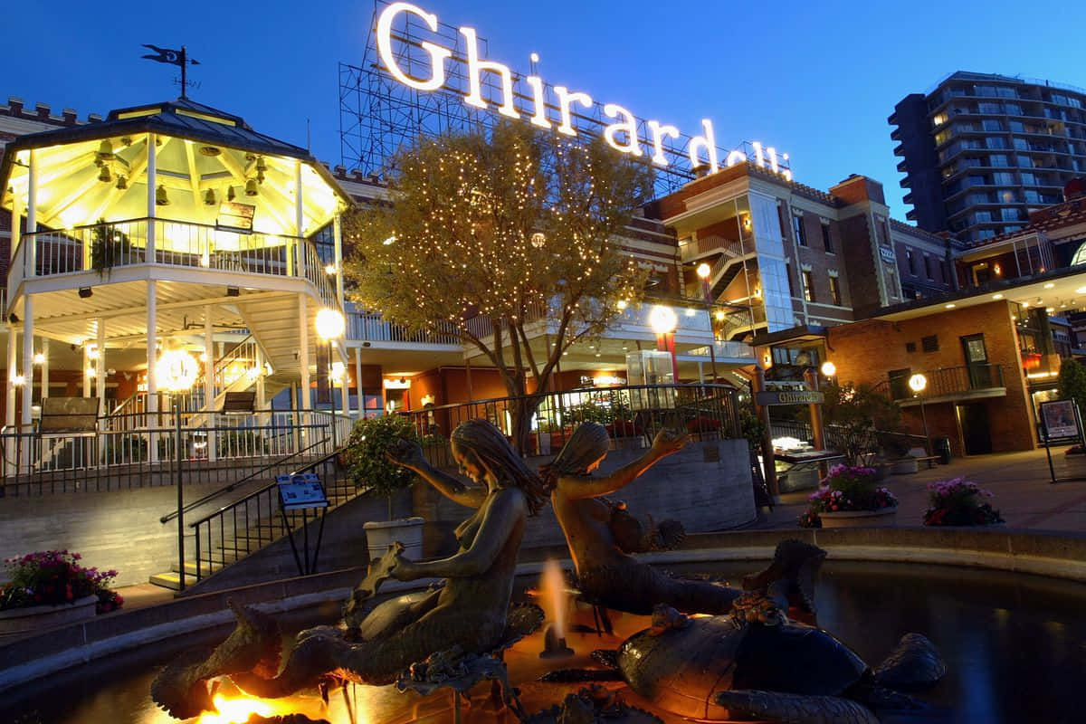 Ghiradelli Square, fountain, mermaid statues, SD Desktop Wallpaper