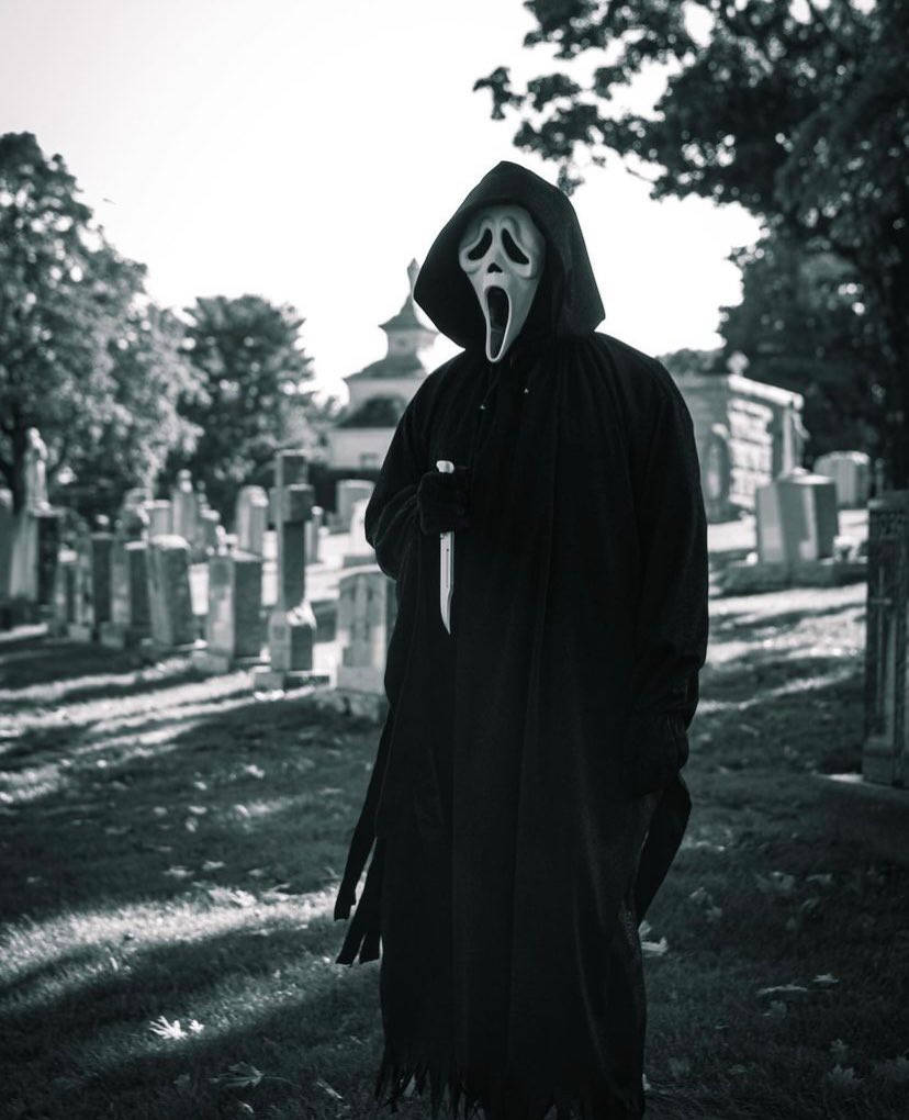 Ghostface, cemetery, black robe, SD Phone Wallpaper