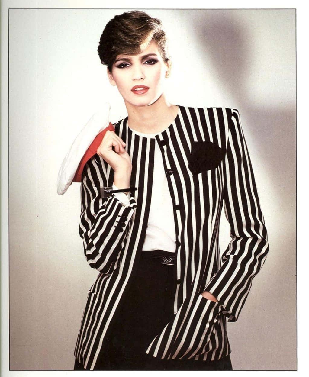 Gia Carangi, black and white striped blazer, studio backdrop, SD Phone Wallpaper