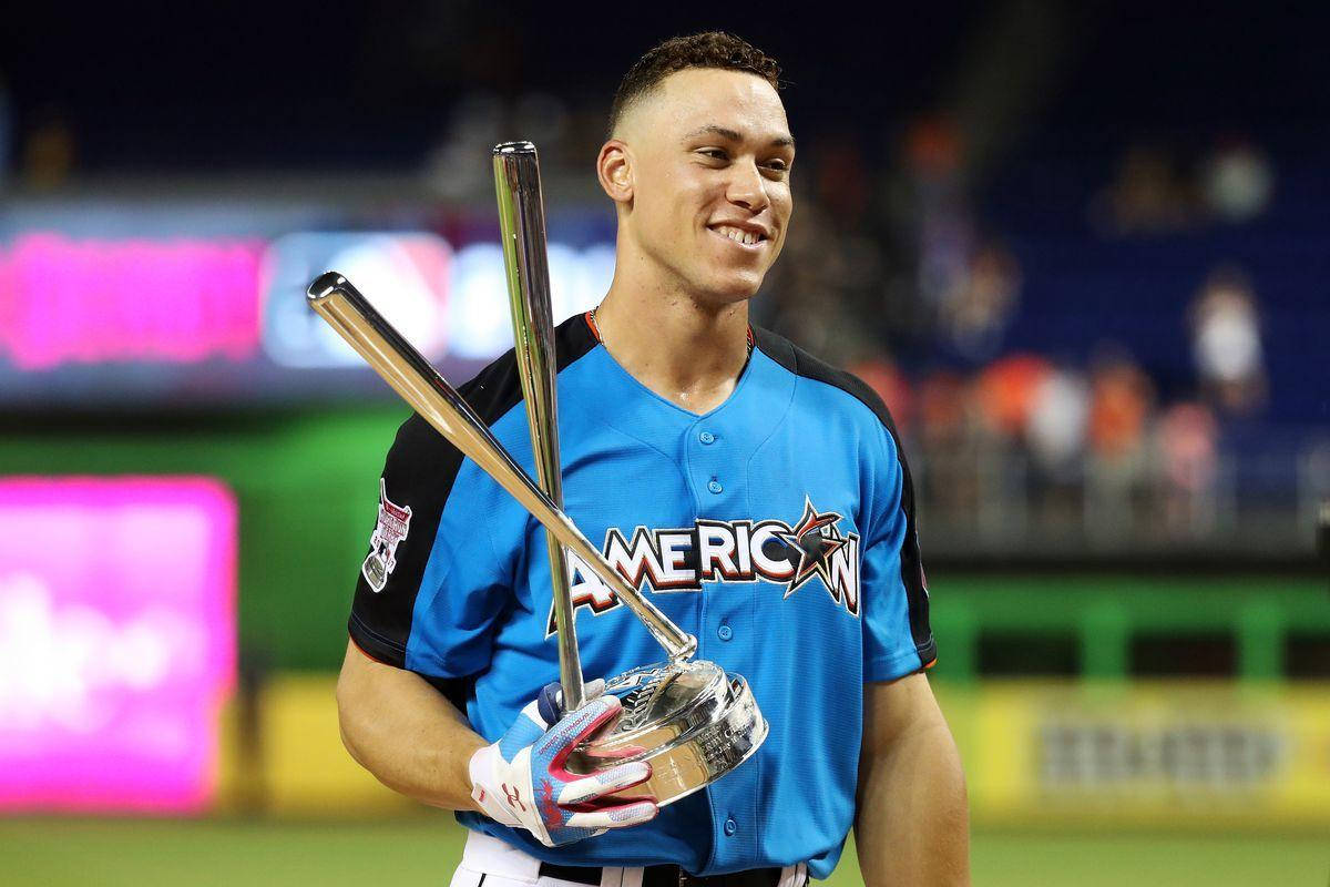 Giancarlo Stanton, blue uniform, two bats, SD Desktop Wallpaper