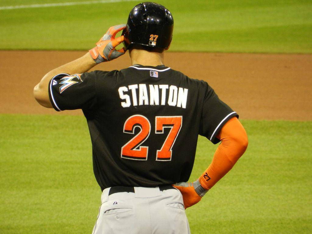 Giancarlo Stanton, number 27, helmet, SD Desktop Wallpaper