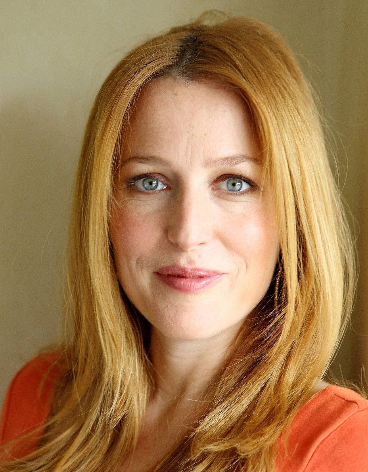 Gillian Anderson, blonde hair, blue eyes, HD Phone Wallpaper